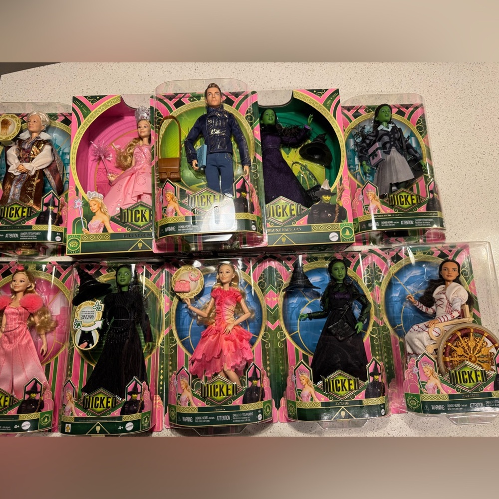 Wicked Collectible 10 Dolls Set included Fiyero, Elphaba(4), Glinda(3), &
